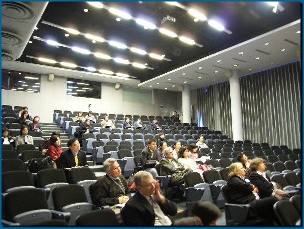 602x451 pixels (146K)